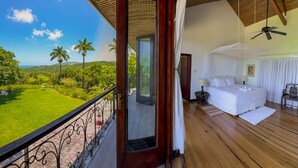 6 quartos, ferros/tábuas de passar roupa, Wi-Fi de cortesia