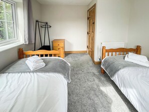 2 quartos, Wi-Fi de cortesia, roupa de cama