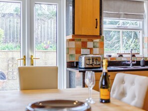 Dining - 3 bedroom accommodation in Alnmouth (Alnmouth)