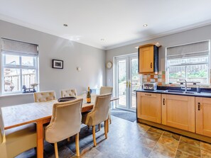 Dining - 3 bedroom accommodation in Alnmouth (Alnmouth)