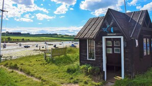Unclassified image, 3 of 34, button - 3 bedroom accommodation in Alnmouth (Alnmouth)