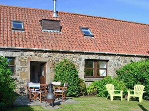 Exterior - 2 bedroom accommodation in Drumcrosshall, Bathgate near Edinburgh (Drumcrosshall, Bathgate near Edinburgh)