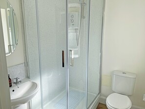 Towels - 2 bedroom accommodation in Drumcrosshall, Bathgate near Edinburgh (Drumcrosshall, Bathgate near Edinburgh)