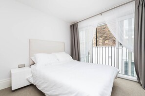 4 bedrooms, WiFi - Luxury Condo in Marylebone, walk everywhere! (London)