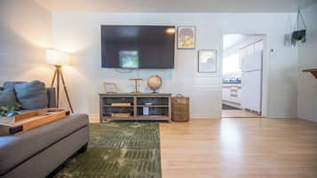 Smart TV, table tennis, books