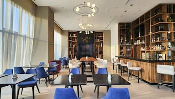 Desayuno buffet (USD 18 por persona)