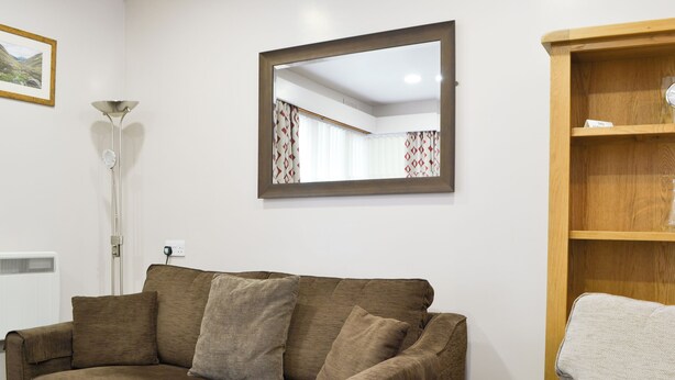 TV - Quaysiders Club B - UK34758 (Ambleside)