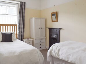 4 bedrooms, free WiFi, bed sheets