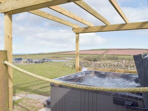 Outdoor spa tub - The Cart House - UK32515 (St Brides)