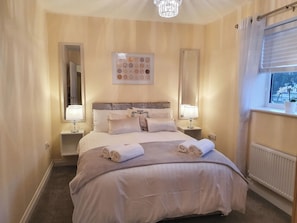 3 bedrooms, free WiFi, bed sheets