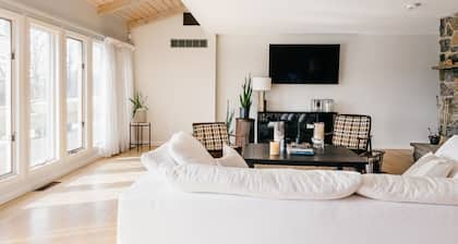 Spectacular Views! Large Home on 63 Acre Farm