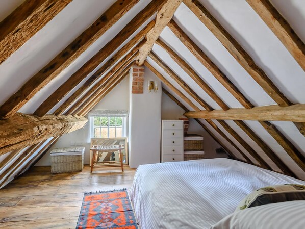 3 chambres, Wi-Fi gratuit, draps fournis