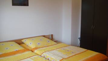 2 Schlafzimmer, Bügeleisen/Bügelbrett, Reisekinderbett, kostenloses WLAN