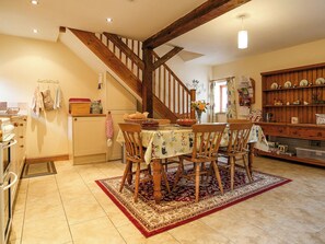 Dining - 3 bedroom accommodation in Cold Eaton, Alsop-en-le-Dale (Cold Eaton, Alsop-en-le-Dale)