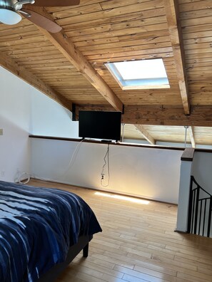 Room - Walk to Las Olas! Great home with huge backyard (Fort Lauderdale)