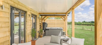Oak Tree Lodge - UK38383