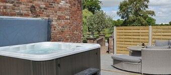 Mulberry Cottage - CC253015