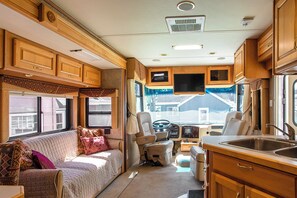 Televisión y estéreo 