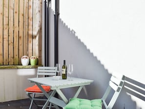 Outdoor dining - Potters Pad is a truly unique property offering everything on your doorstep. (Alnwick)