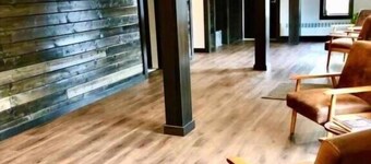 Modern Private Queen Studio Near Downtown Muskegon - Room #5