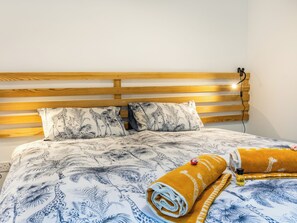 2 bedrooms, free WiFi, bed sheets