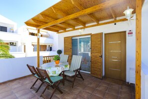 Outdoor dining - PUNTA PRIMA ROMA (La Pineda)