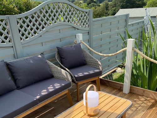 2 bedroom accommodation in Holymoorside