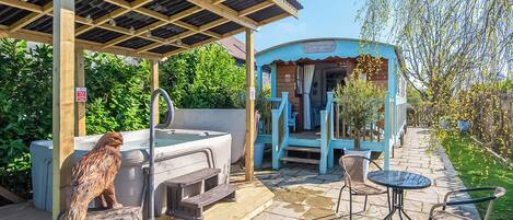 Bañera de hidromasaje exterior