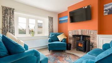 Smart-TV, Kamin, Netflix, Streaming-Dienste