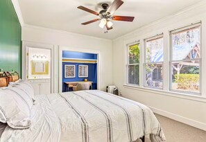 3 habitaciones, camas con efecto memoria y escritorio 