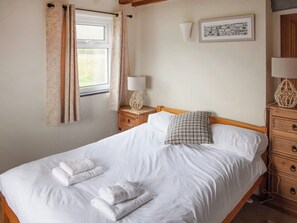 1 chambre, literie fournie