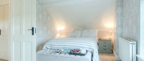 3 soverom, reiseseng for barn, wi-fi (inkludert) og sengetøy