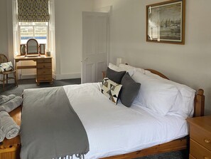 3 chambres, Wi-Fi gratuit, draps fournis
