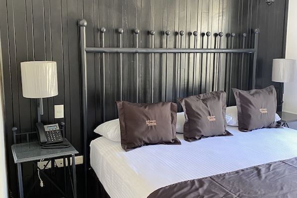 Superior-Doppelzimmer (KS Balcon Frontal) | Hochwertige Bettwaren, Zimmersafe, Verdunkelungsvorhänge