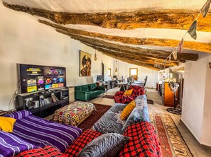 Smart TV, fireplace, video games, ping pong