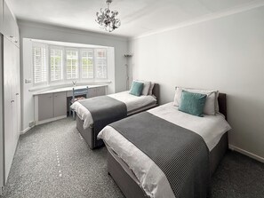 3 chambres, Wi-Fi gratuit, draps fournis