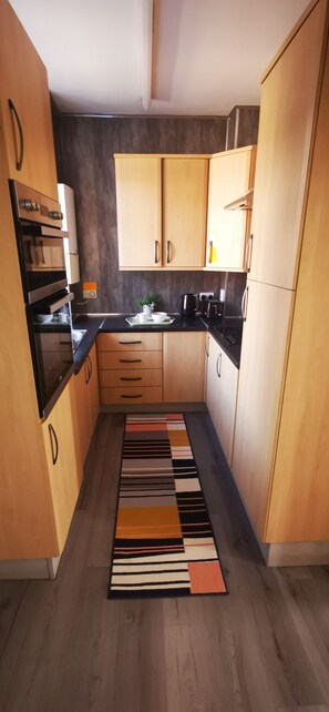 Fridge, microwave, oven, stovetop - A family home situated less than 10 minutes from the World famous Beamish Museum (Stanley)