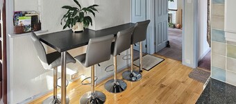 2 bedroom accommodation in Newton Abbot