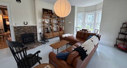 The Farm! Charming, Historic 1870âs Farmhouse with all the conveniences!