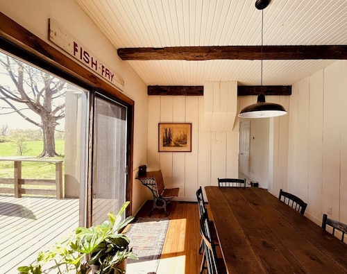 The Farm! Charming, Historic 1870’s Farmhouse with all  the conveniences!