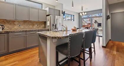 Lux Home w/ Hot Tub+Fire Pit steps from Hyde Park