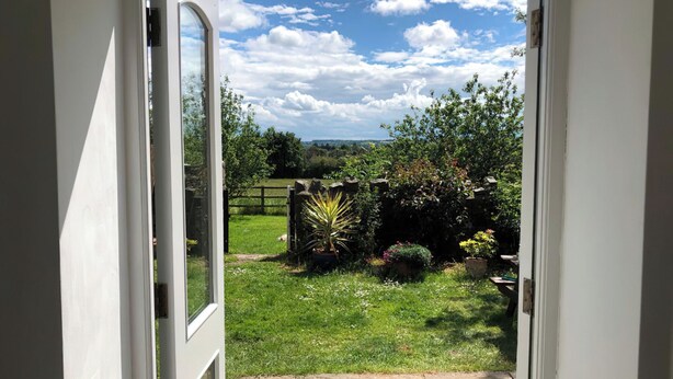 Interior - Orchard View-UK34417 (Cheddar)