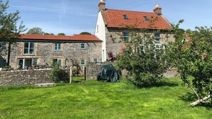 Exterior - Orchard View-UK34417 (Cheddar)