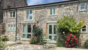 Exterior - Orchard View-UK34417 (Cheddar)