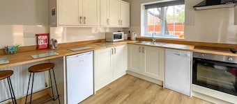 1 bedroom accommodation in Child Okeford, near Blandford Forum