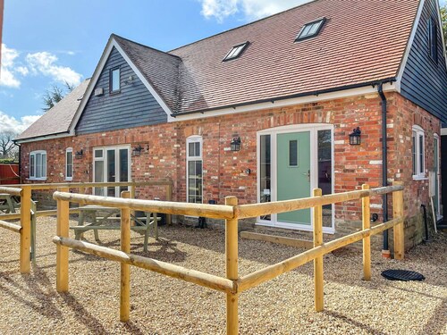 1 bedroom accommodation in Child Okeford, near Blandford Forum