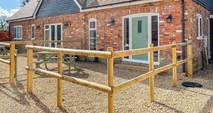 1 bedroom accommodation in Child Okeford, near Blandford Forum