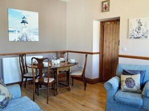 Unclassified image, 5 of 18, button