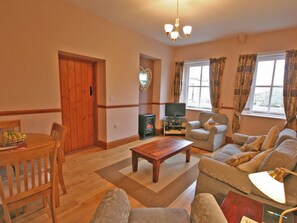 Unclassified image, 3 of 18, button