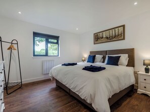 2 bedrooms, free WiFi, bed sheets - Bramley Lodge - UK38384 (Lyonshall, near Kington)